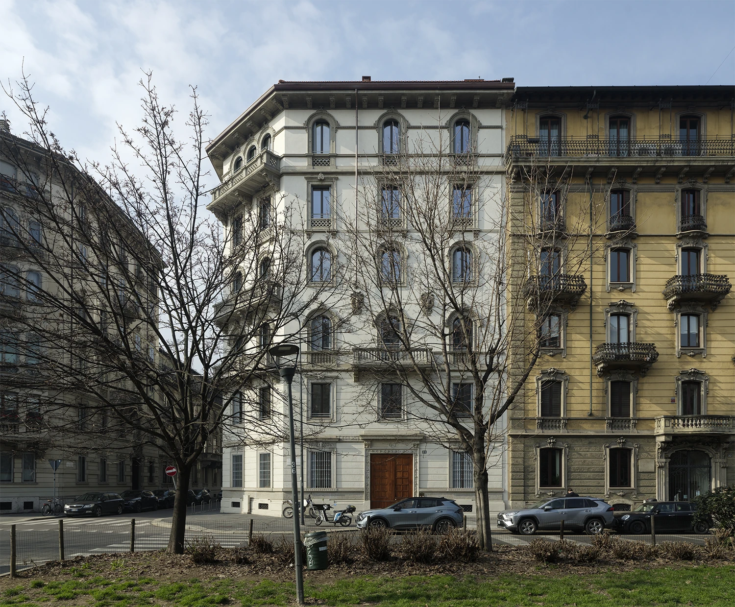Bizzi & Partners Viale Bianca Maria 31 Milano facciata viale